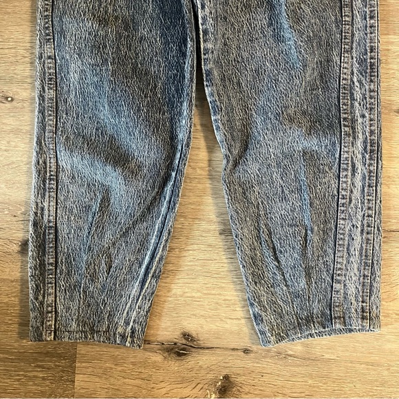 Vintage 80s Chic Acid Wash high-waisted pleated tapered leg denim mom jeans 6 - Picture 3 of 13